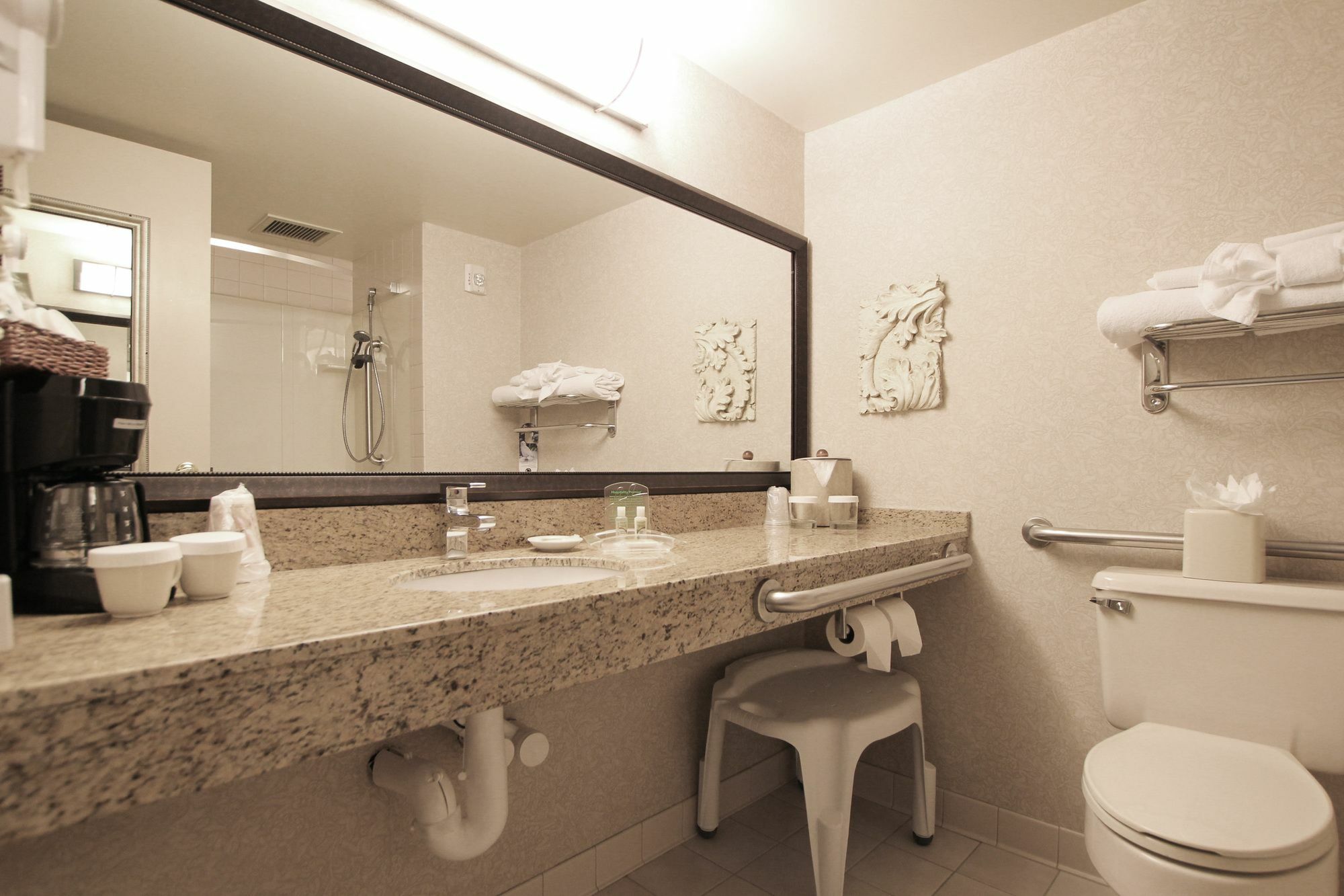 Ramada By Wyndham Minneapolis Airport - Eagan Ngoại thất bức ảnh